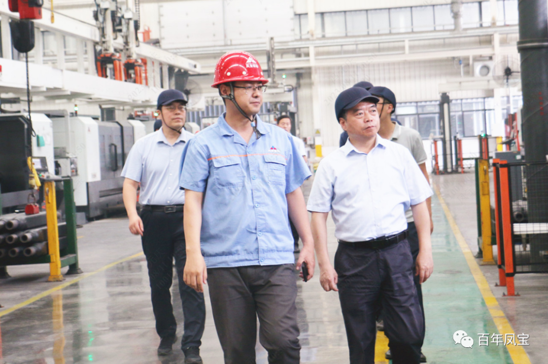 安阳市政协副主席侯合柱到三亿在线平台（中国）官网集团调研指导工作
